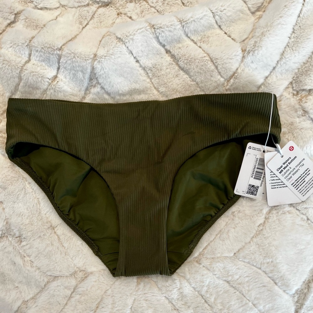 Lululemon size 4 ribbed green Clear Waters MR medium swim bottoms